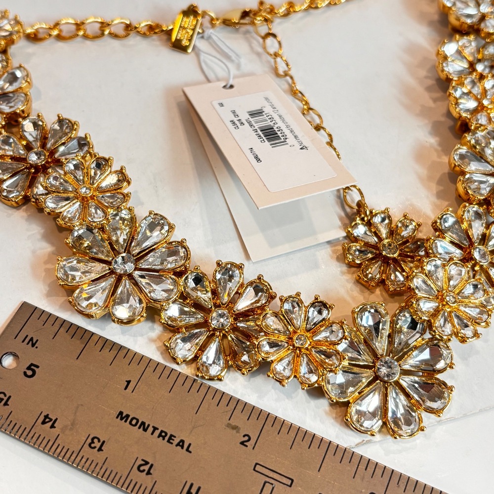 Kate Spade Clear As Crystal Flower Necklace Gold Tone Video NWT Sparkle! - Picture 8 of 10
